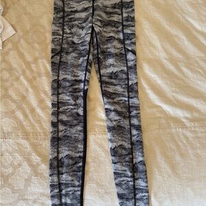 Gray Patterned lululemon Leggings